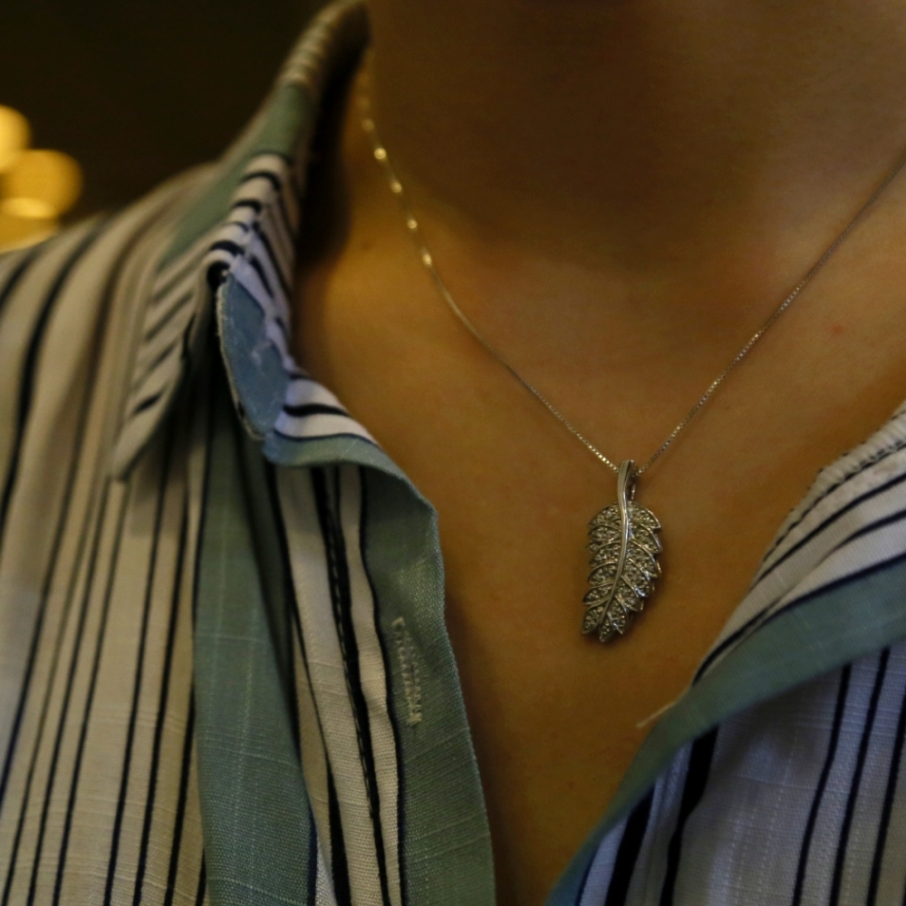 Silver 925 Leaf CZ Pendant